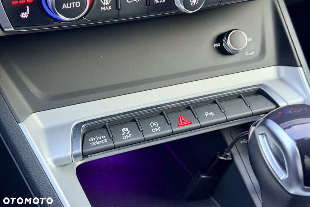 Audi Q3 35 TFSI S tronic - 21