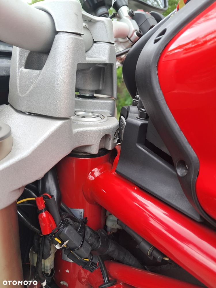 Ducati Monster - 25