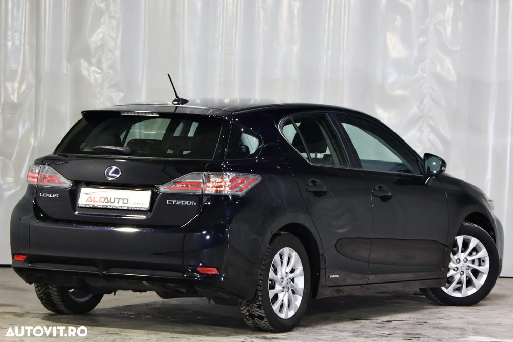 Lexus CT Standard - 2