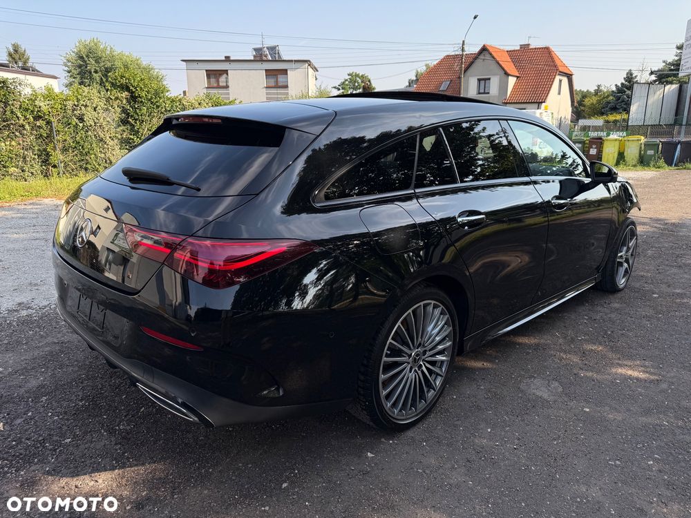 Mercedes-Benz CLA 250 e 8G-DCT AMG Line - 12