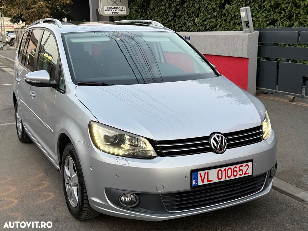 Volkswagen Touran - 11
