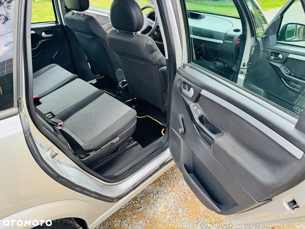Opel Meriva 1.6 16V Cosmo - 11