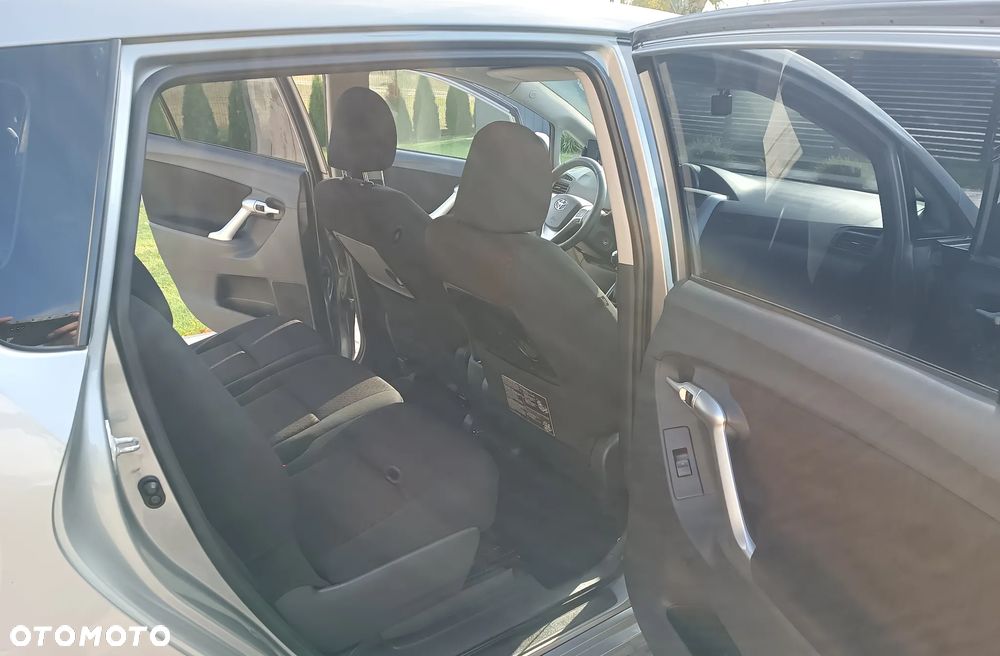 Toyota Verso 2.0 D-4D Luna - 22