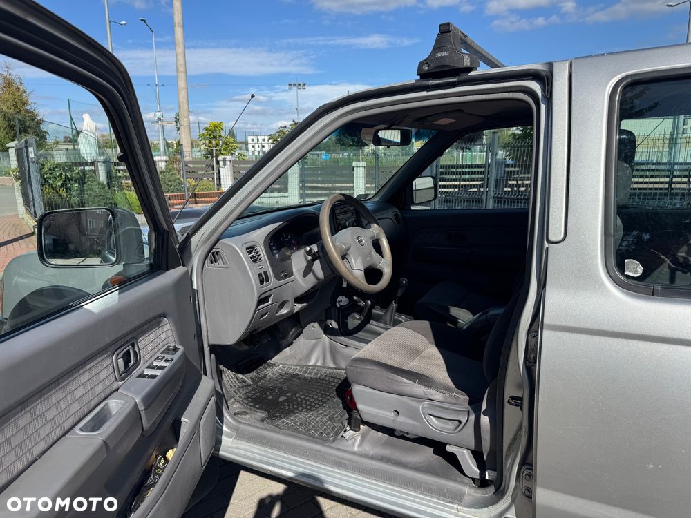 Nissan NP300 Pickup 2.5d DC Base - 12