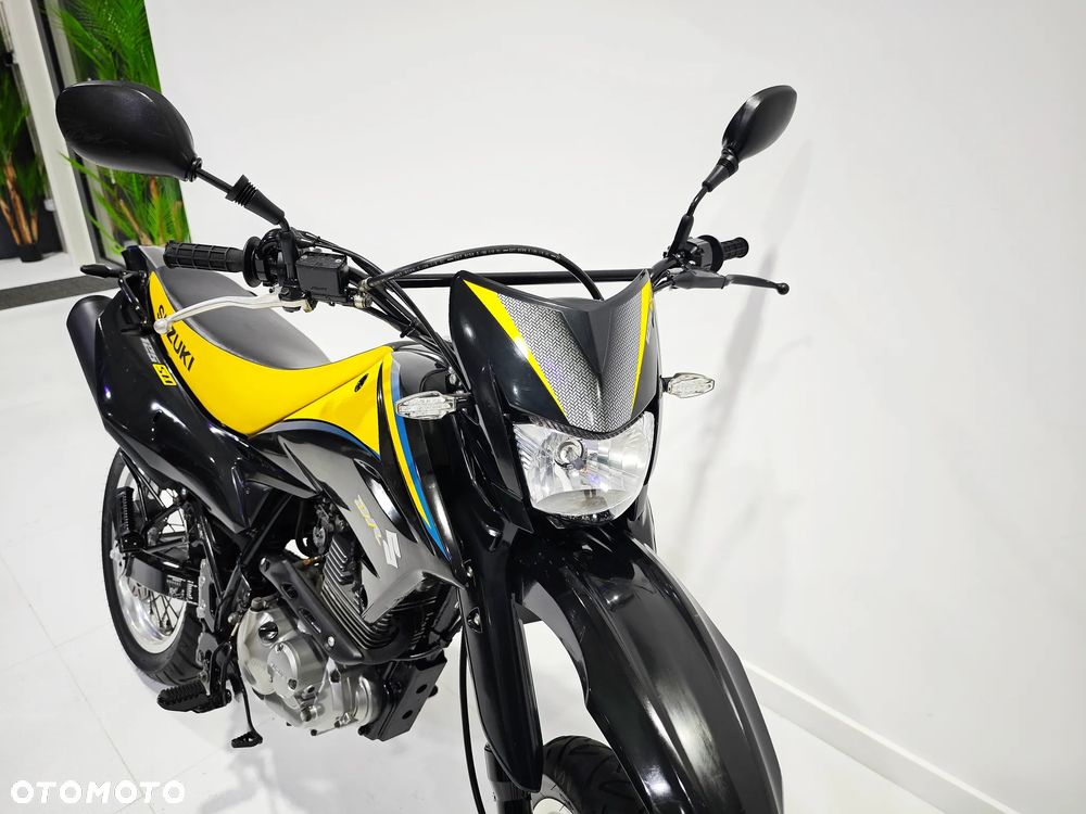 Suzuki DR - 16