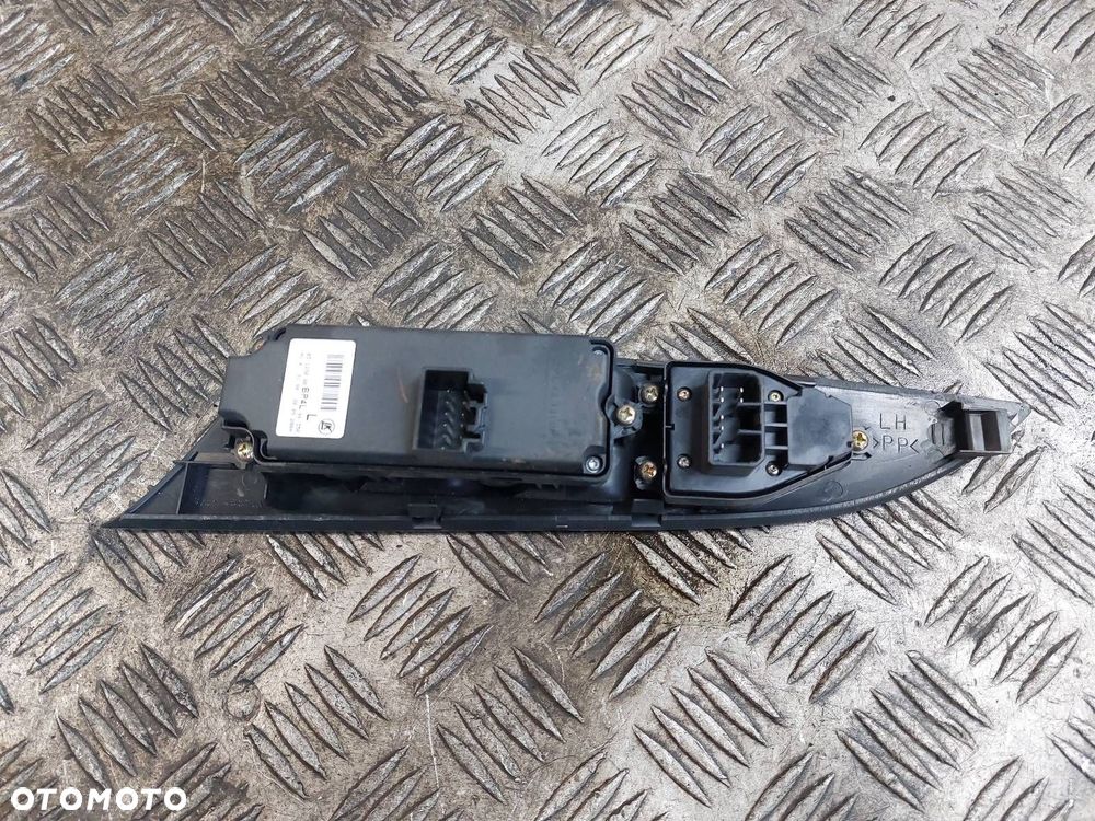 PANEL PRZEŁĄCZNIK STEROWANIA SZYB MAZDA 3 I BK BP4L66350 - 2