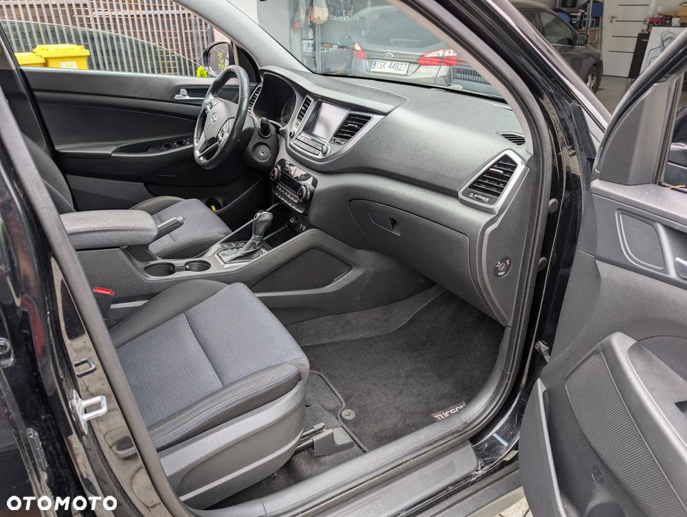 Hyundai Tucson blue 1.7 CRDi 2WD DCT Trend - 11