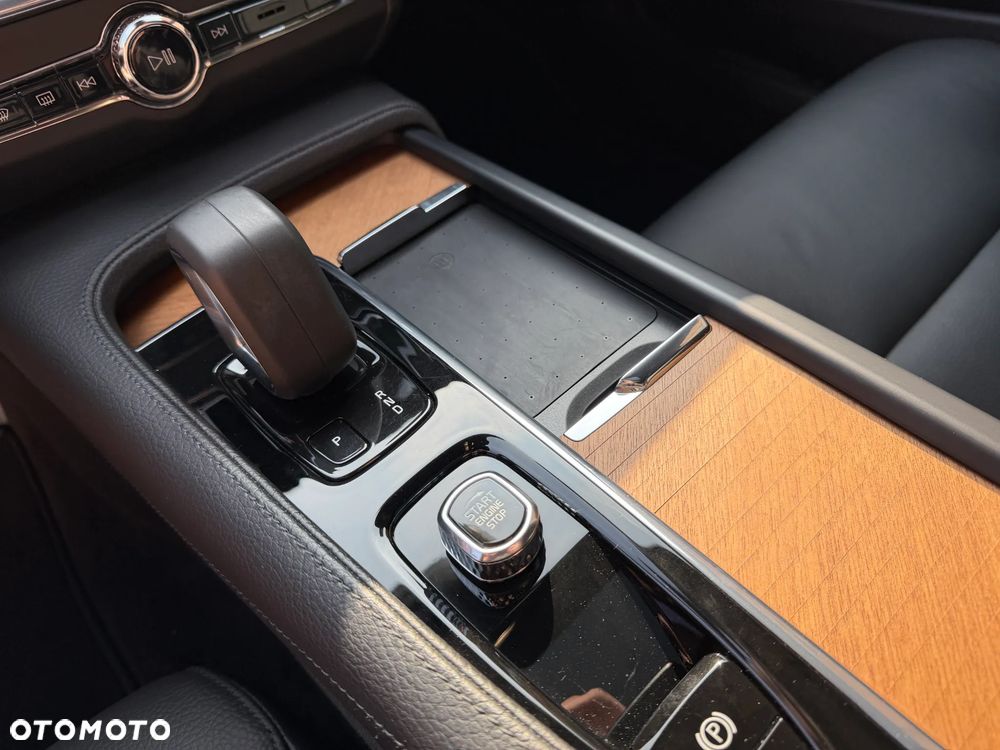 Volvo S90 - 33