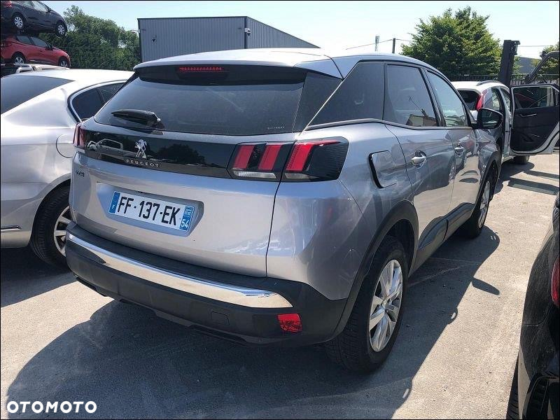 Peugeot 3008 BlueHDi 130 Stop & Start EAT8 Allure - 4