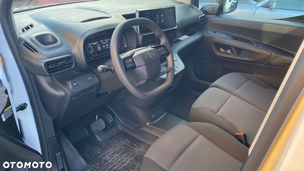Toyota Proace City - 4
