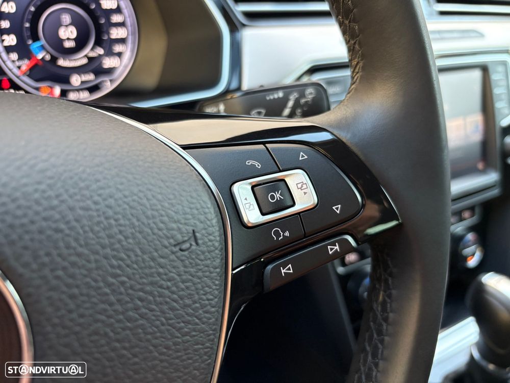 VW Passat Variant 2.0 TDi Highline DSG - 15