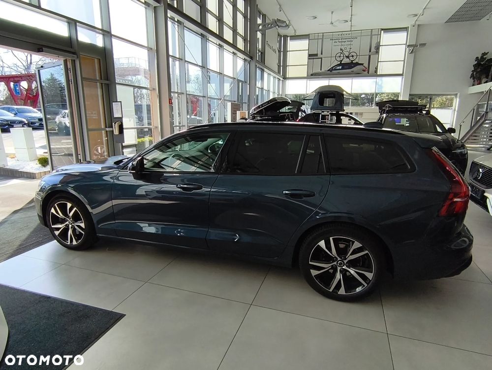 Volvo V60 B4 B Plus Dark - 2