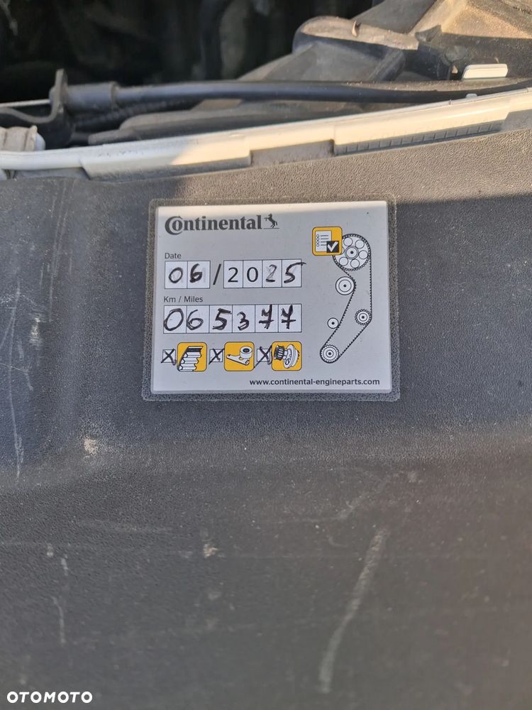 Ford Kuga 1.6 EcoBoost 2x4 Titanium - 27