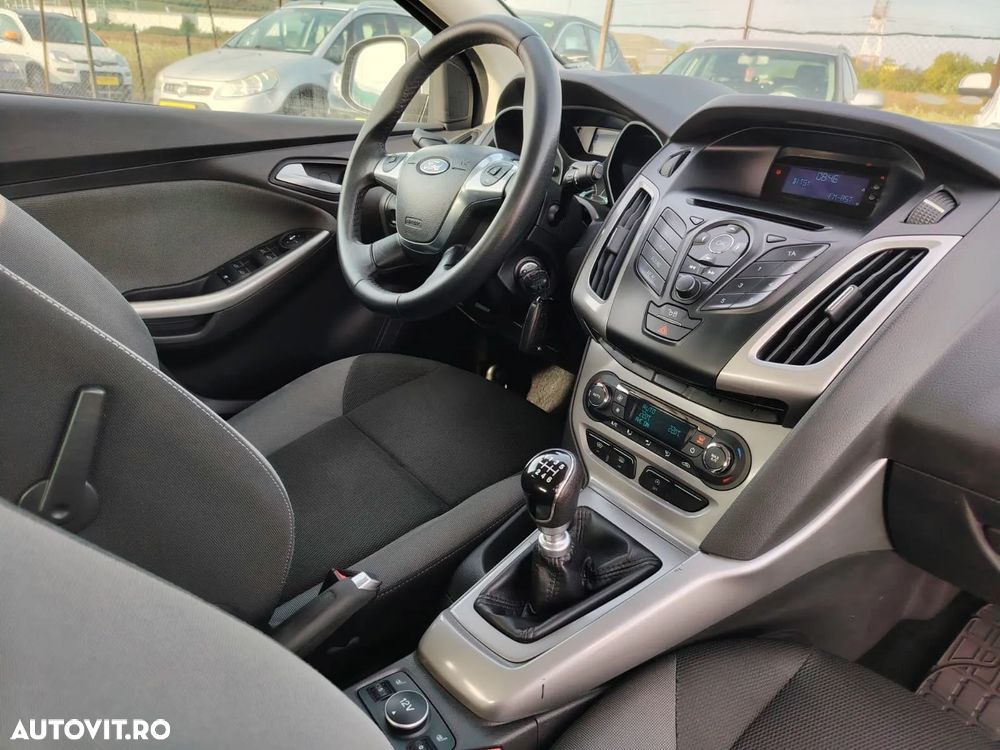 Ford Focus 1.6 TDCi DPF Start-Stopp-System Trend - 17