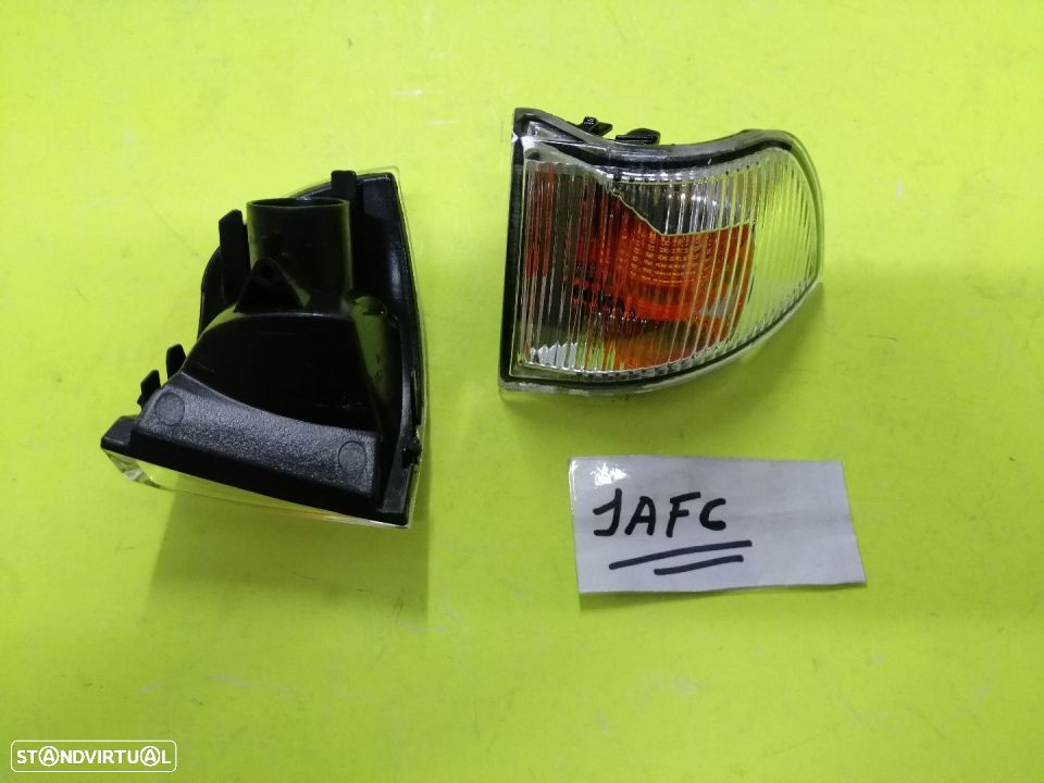 Piscas dos espelhos Iveco Daily 2006 até 2017 NOVOS - 1