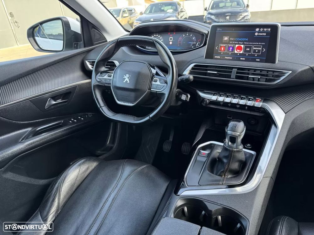Peugeot 5008 1.2 PureTech Allure - 33