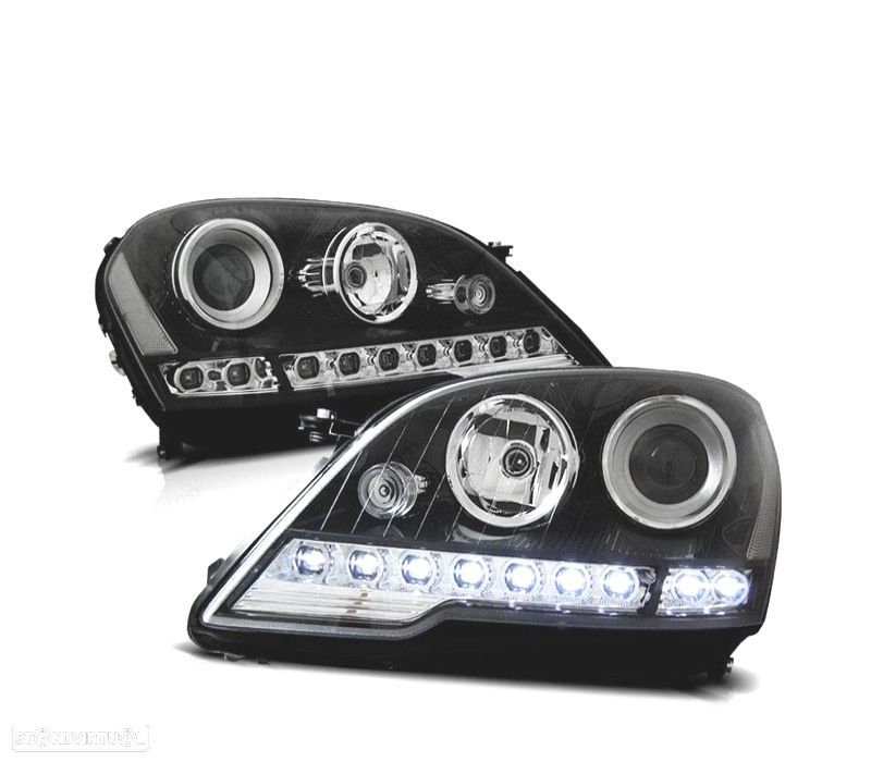 FARÓIS FRONTAIS LUZ DIURNA E PROJETOR PARA MERCEDES ML W164. 08-11. FUNDO PRETO - 1
