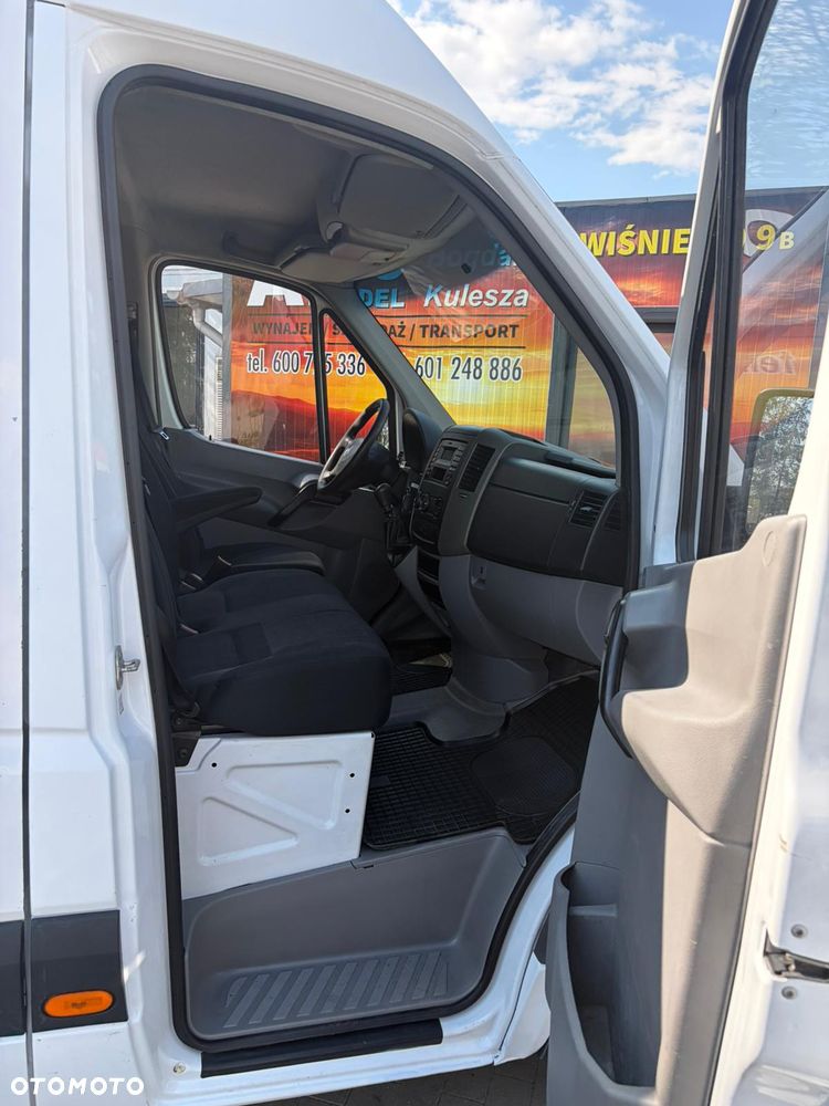 Mercedes-Benz Sprinter - 14