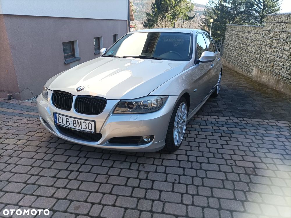 BMW Seria 3 320d DPF Efficient Dynamics Edition - 5