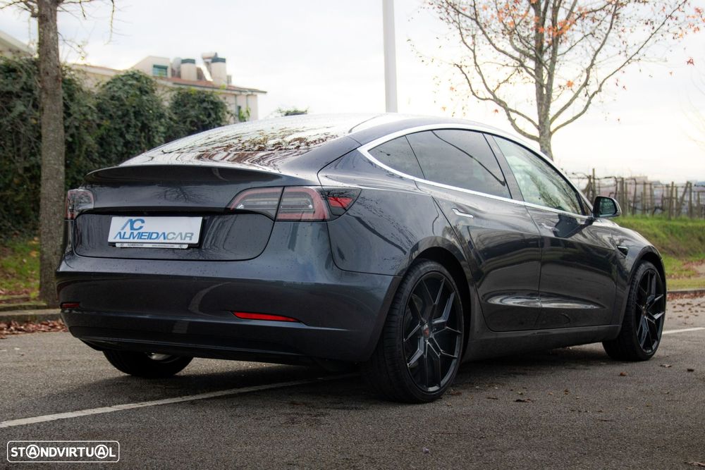 Tesla Model 3 Long-Range Dual Motor AWD - 15