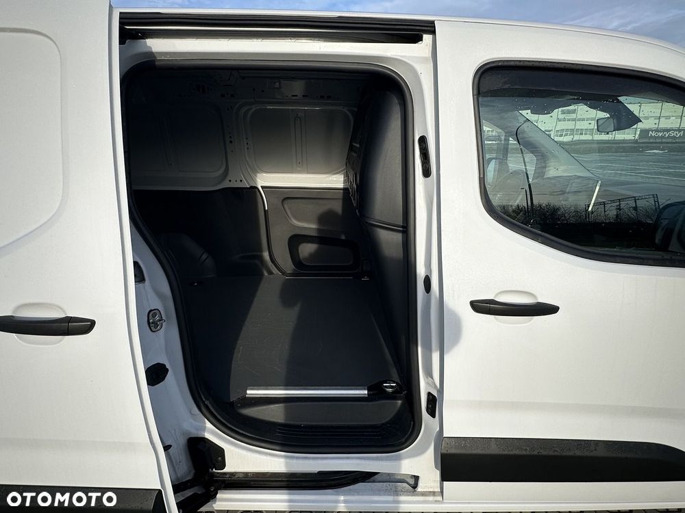Toyota PROACE CITY - 13
