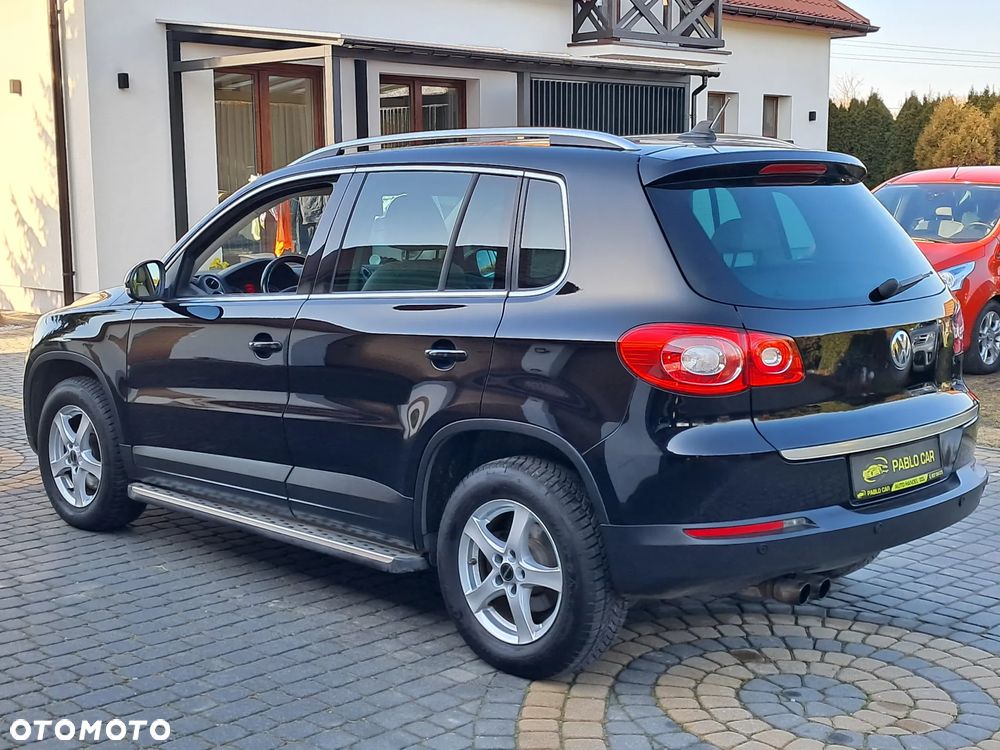 Volkswagen Tiguan - 10
