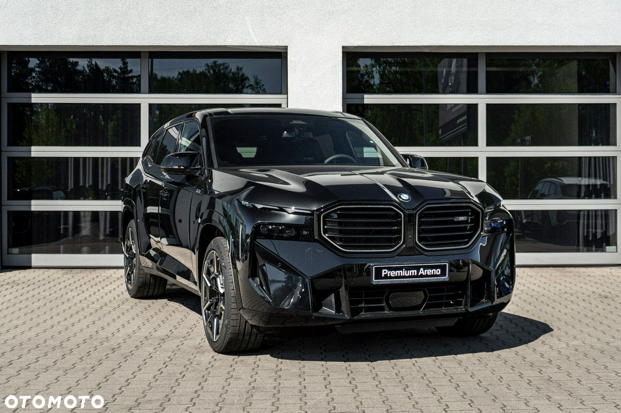 BMW XM - 5