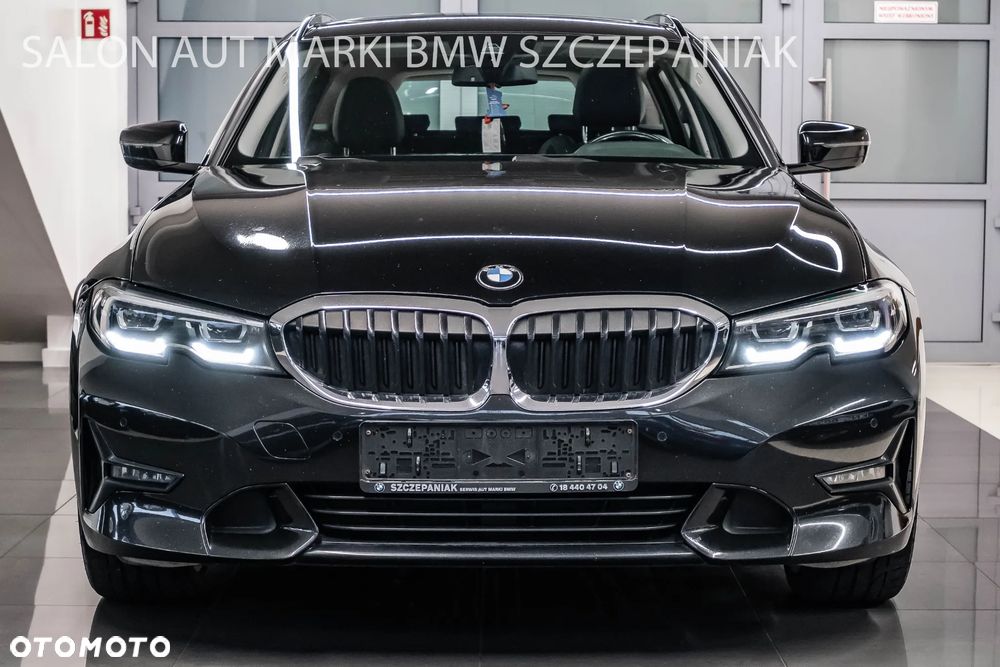 BMW 3 Series 2020 photo 2