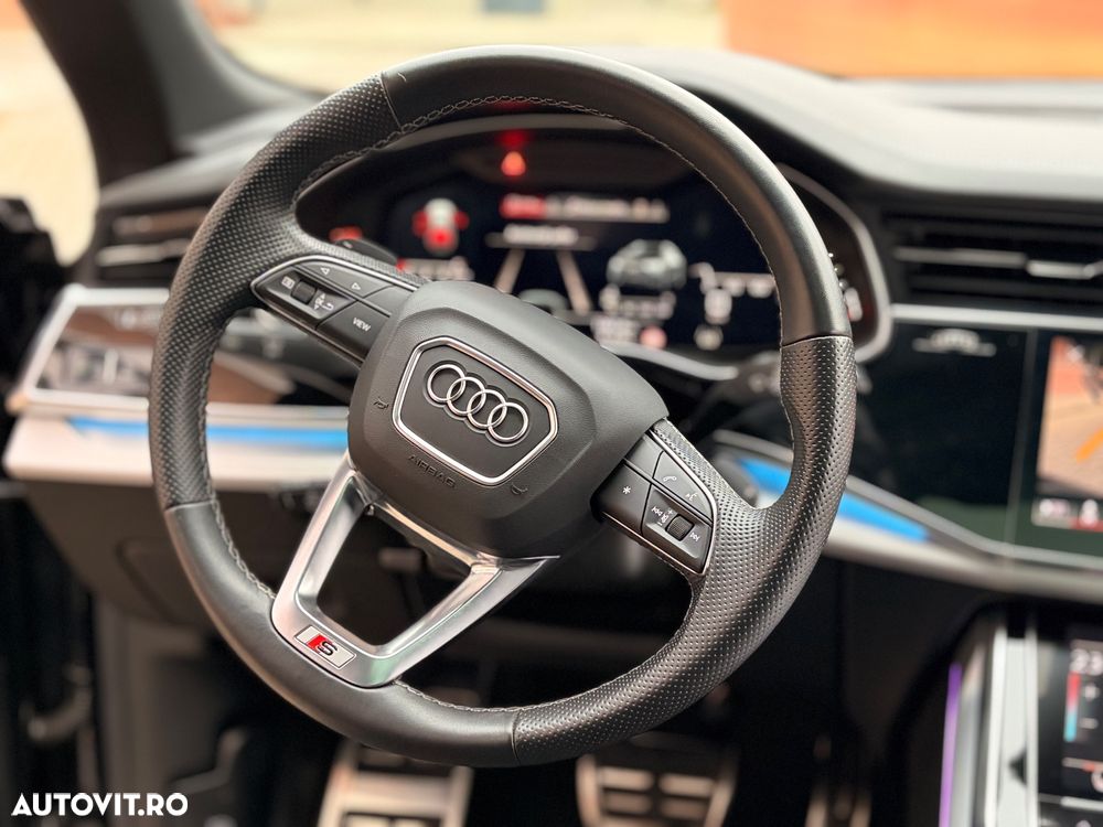 Audi Q8 55 TFSI quattro Tiptronic MHEV - 15