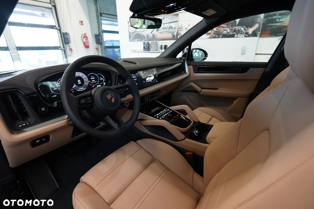 Porsche Cayenne Standard - 9