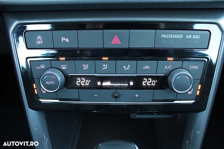 Volkswagen T-Cross 1.0 TSI DSG Style - 30