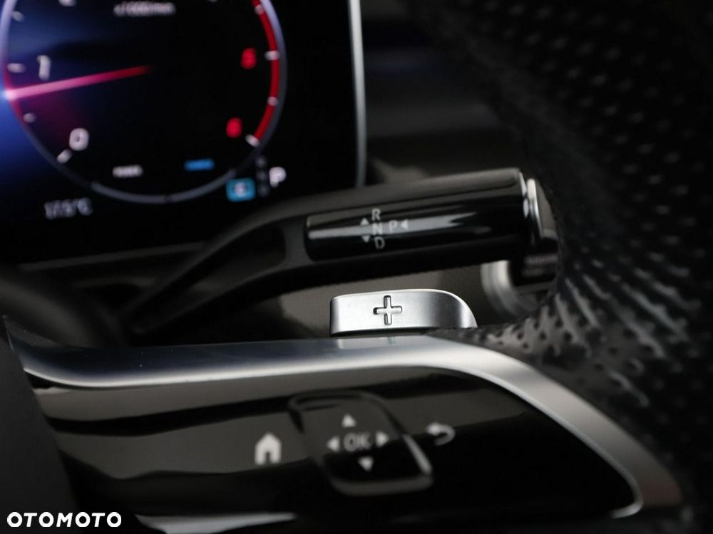 Mercedes-Benz Klasa C 220 d 4Matic 9G-TRONIC AMG Line - 34