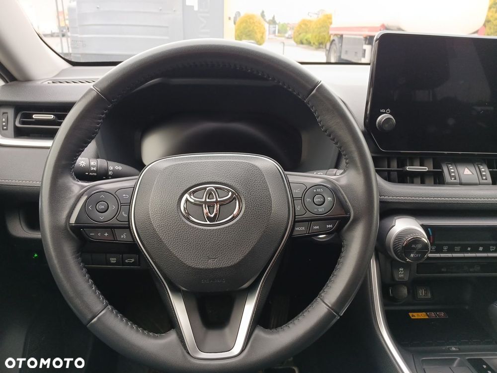 Toyota RAV4 - 16