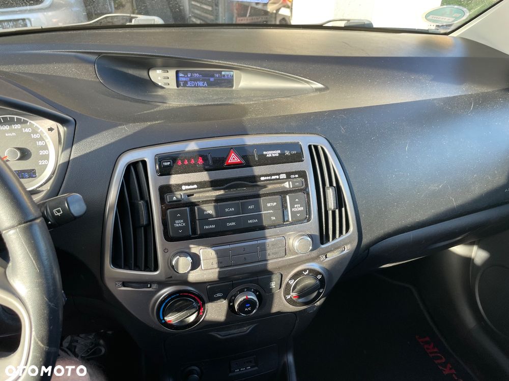 Hyundai i20 1.25 Comfort - 11