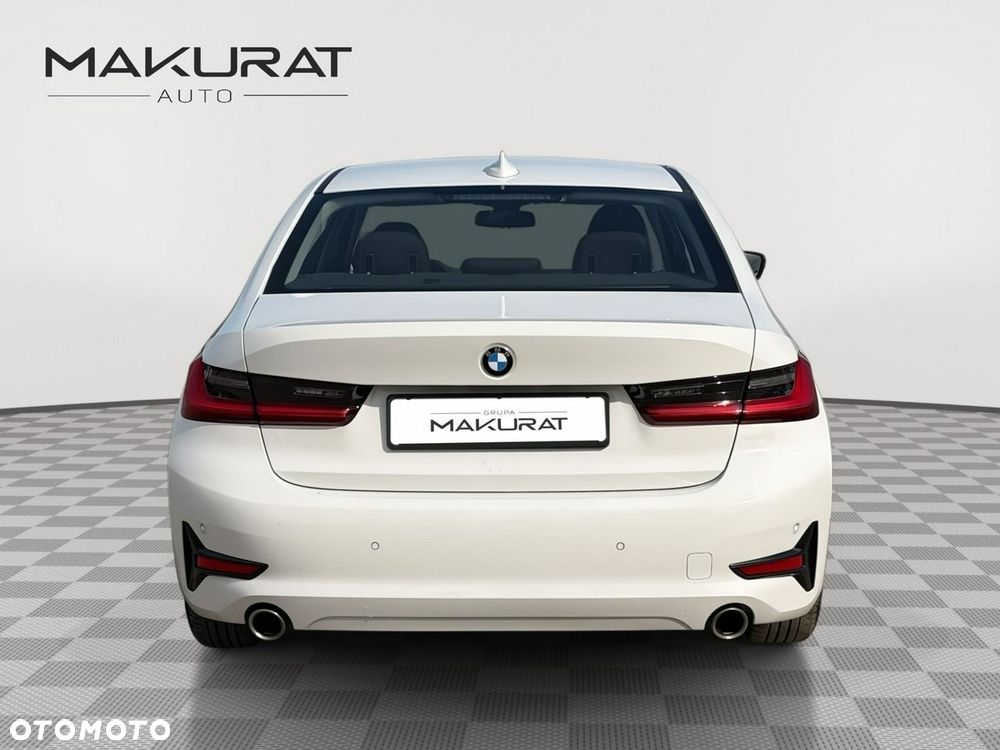 BMW Seria 3 318i - 7