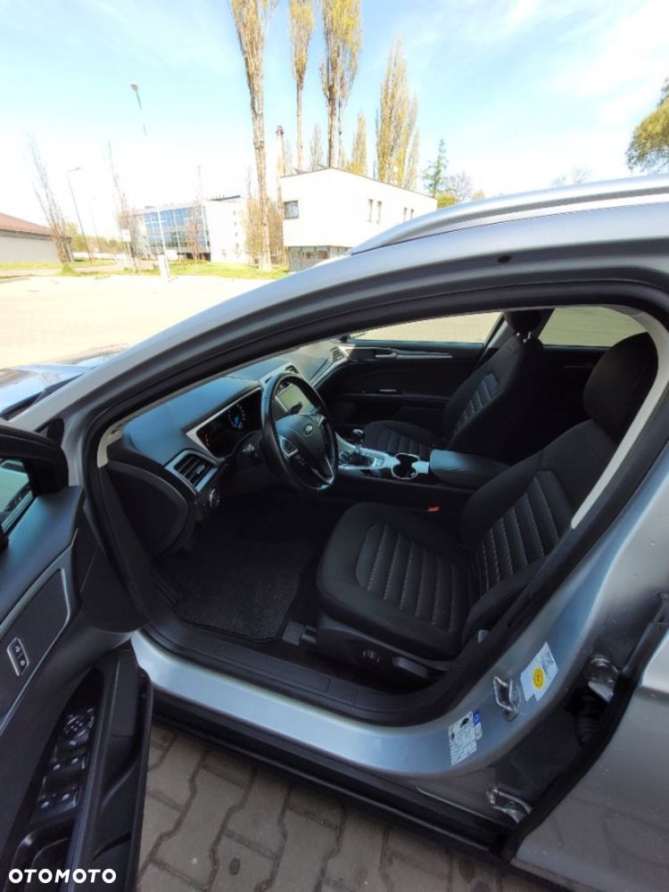 Ford Mondeo 2.0 TDCi Ambiente - 12