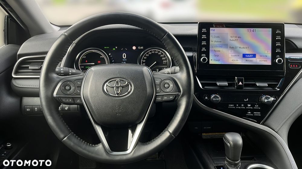 Toyota Camry 2.5 Hybrid Executive CVT - 16