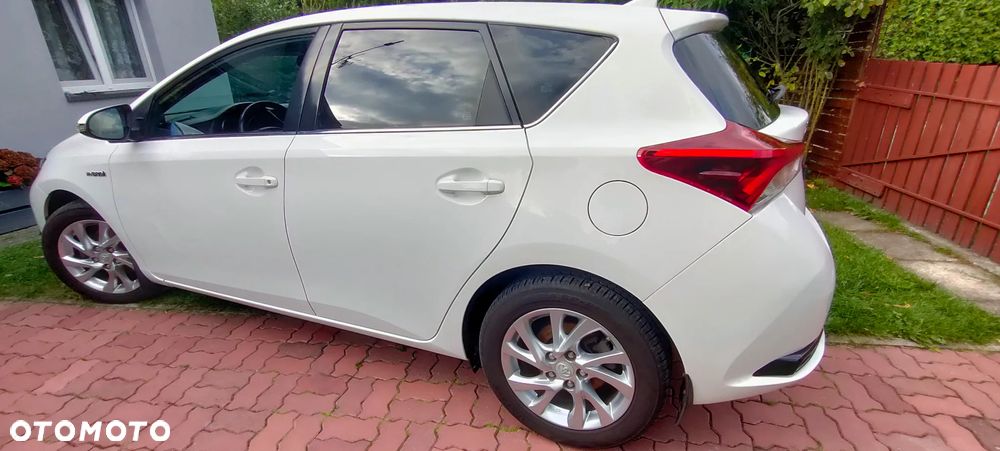 Toyota Auris - 6