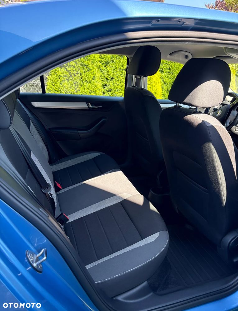Skoda RAPID 1.0 TSI Ambition - 9