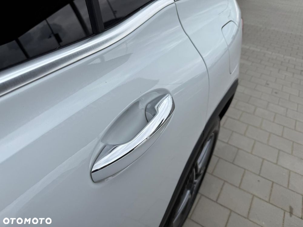 Mercedes-Benz GLB 200 4-Matic AMG Line 8G-DCT - 16