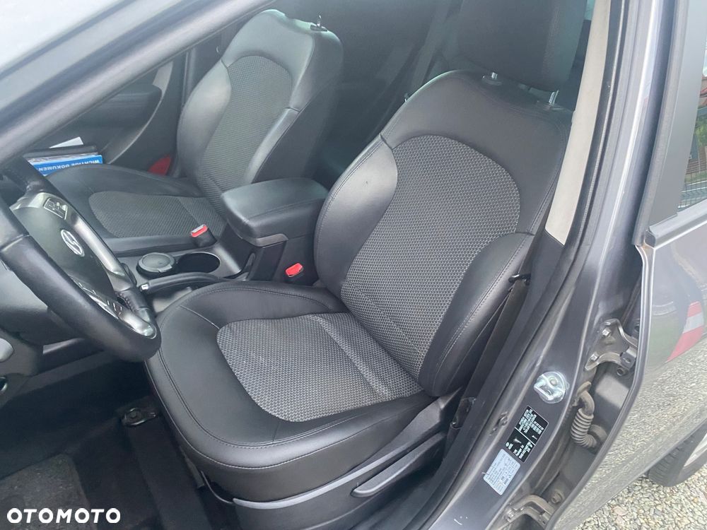 Hyundai ix35 2.0 Premium 2WD - 24