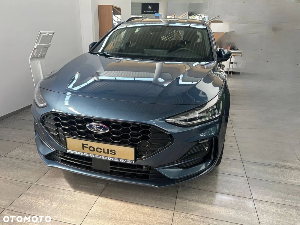 Ford Focus 1.0 EcoBoost mHEV ST-Line X - 2