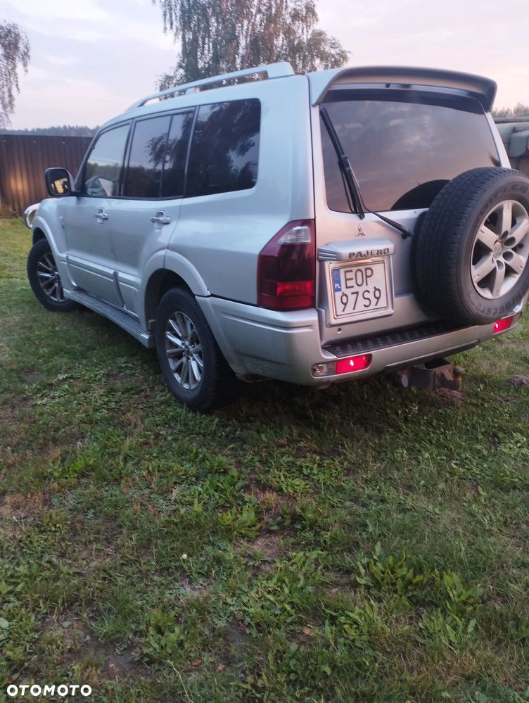 Mitsubishi Pajero 3.2 DID Instyle DAKAR - 3