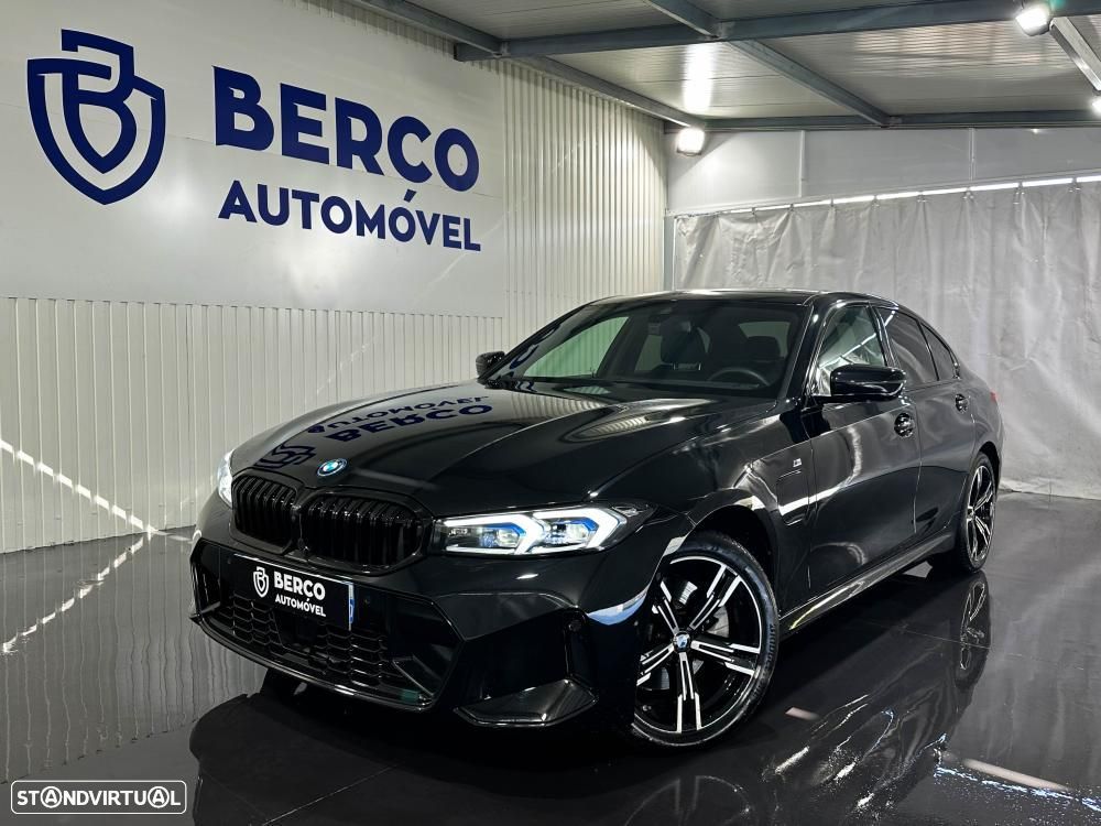BMW 330 e Pack Desportivo M Auto - 2