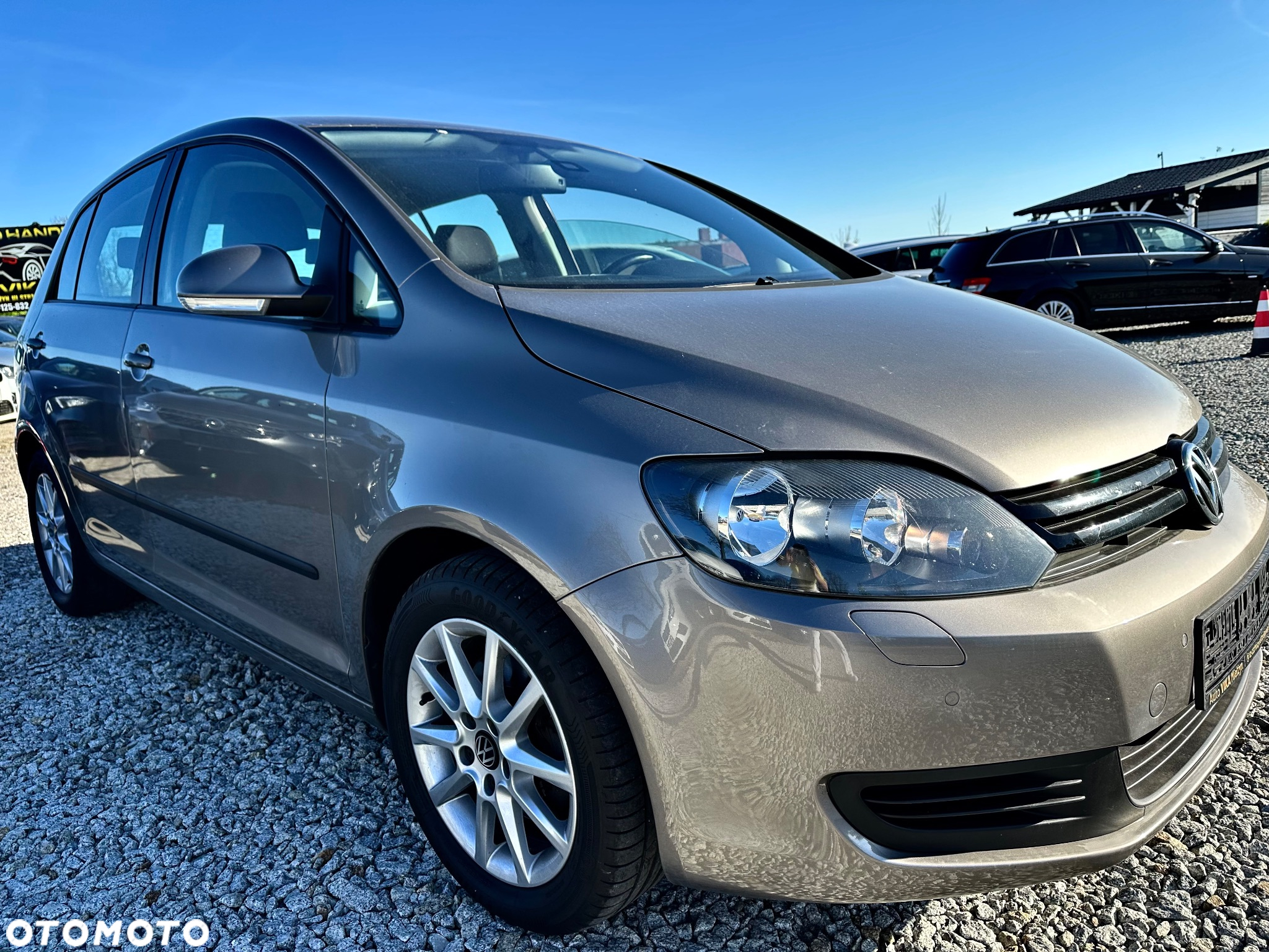 Volkswagen Golf Plus 1.6 TDI Comfortline - 26