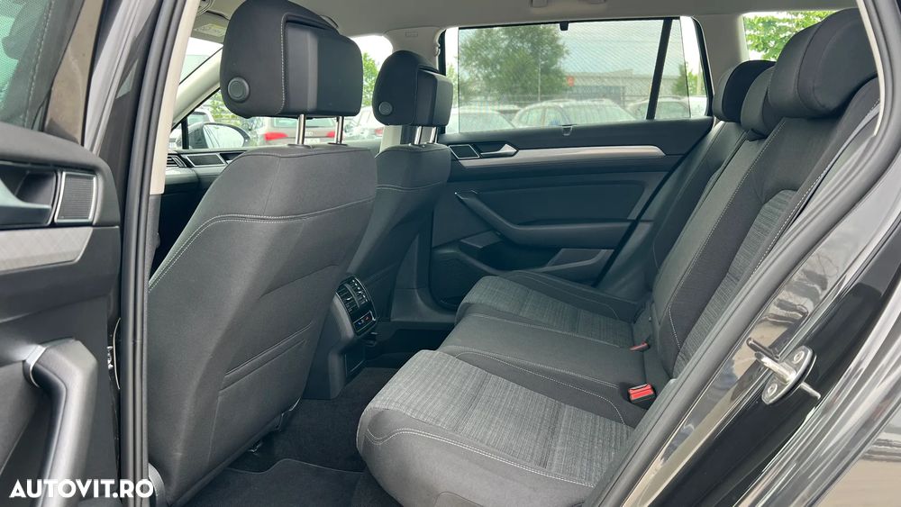 Volkswagen Passat 2.0 TDI SCR DSG Business - 7