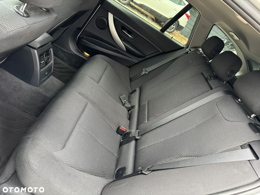 BMW Seria 3 - 30