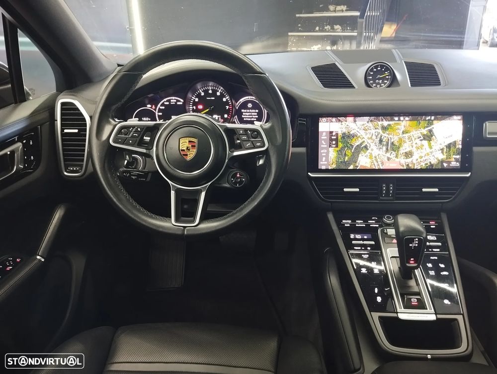 Porsche Cayenne Coupé E-Hybrid - 21