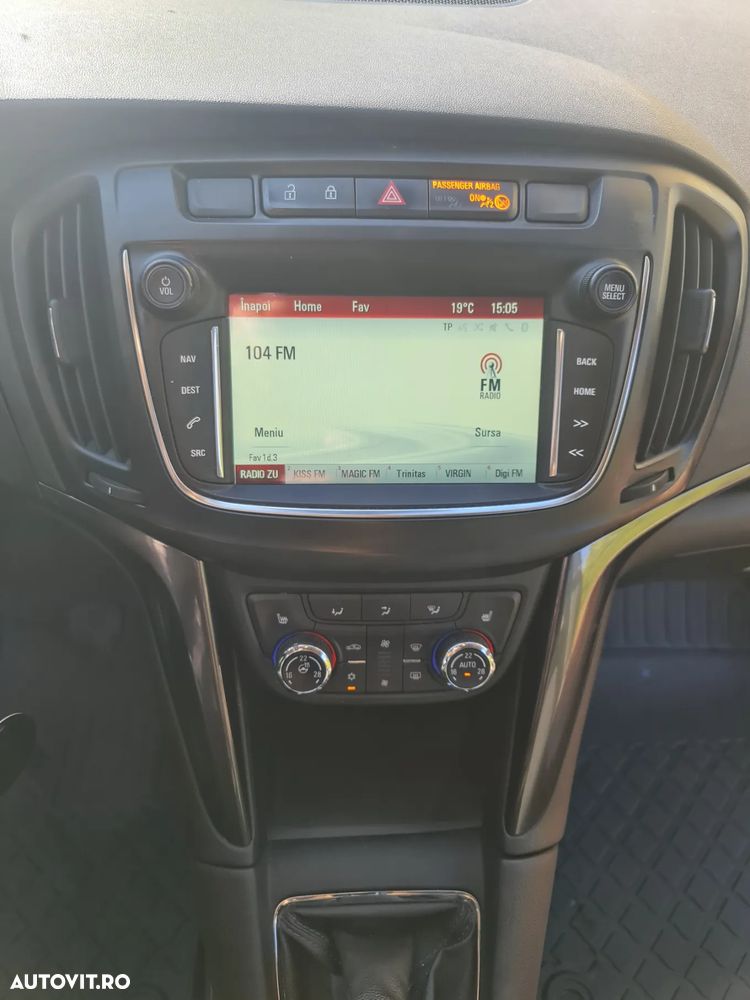 Opel Zafira - 26