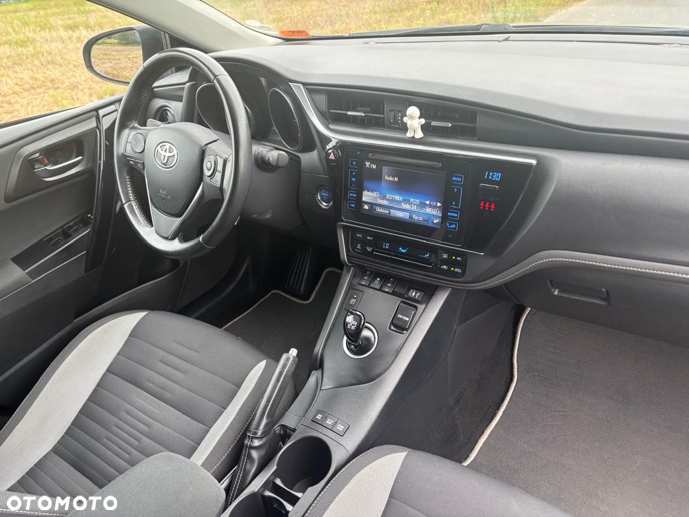 Toyota Auris 1.8 HSD Luna - 13